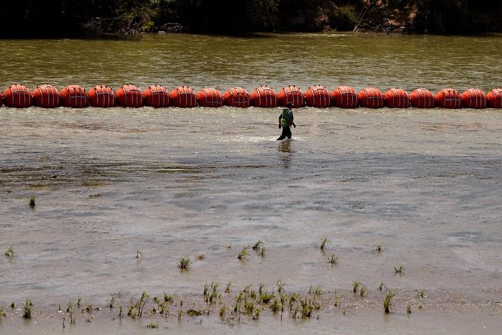 Texas Wins Appeal to Keep Floating Barrier on Rio Grande