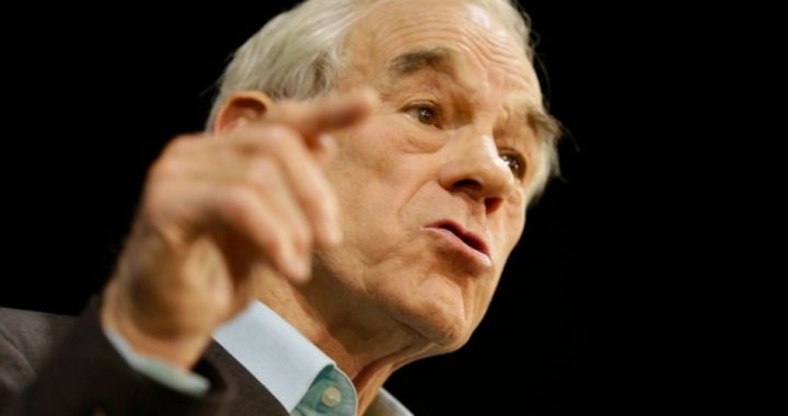 Ron Paul Exposes Ill Effects of Illegal Immigrants on Hospitals