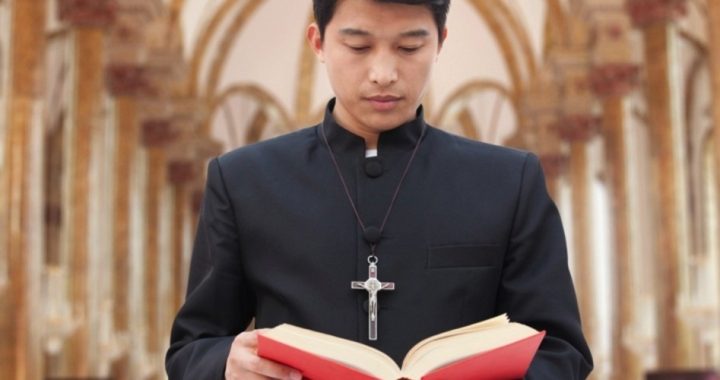 China Continues to Demolish Crosses, Harass Churches, Watchdog Group Reports