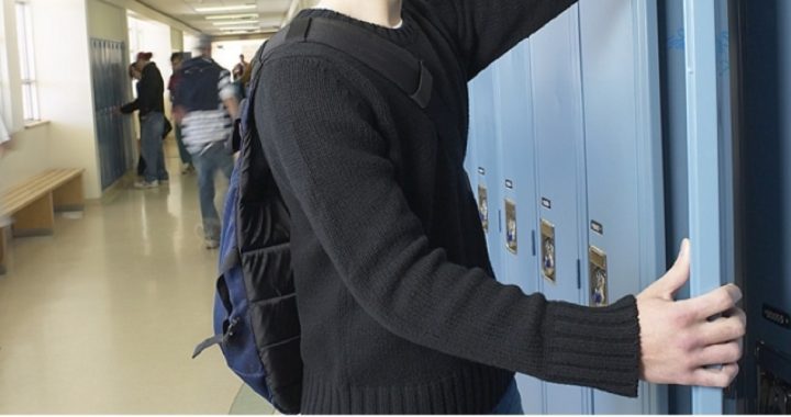 High-school Students Told They Could No Longer Pray During School Free Time
