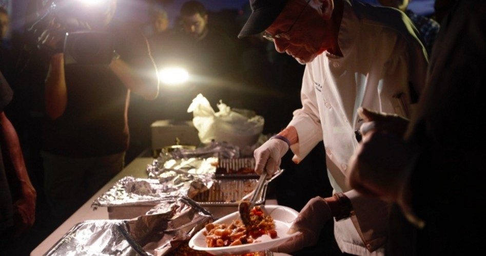 Florida Man, 90, and Pastors Vow to Feed Poor Despite Ban