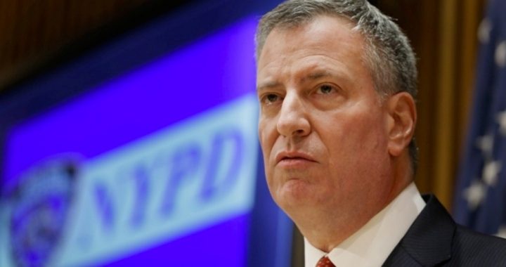 N.Y. Times Sides With de Blasio Over Police. What’s the Truth?