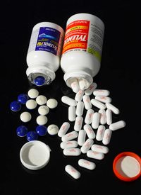 Tylenol’s Maker Suffers Pain From Recalls