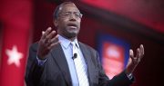 Ben Carson Favors Raising Minimum Wage, But Is That a Good Idea?