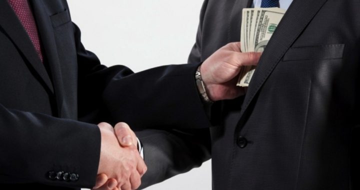 Corporations Bribe Senators to Vote for TPP Fast-Track