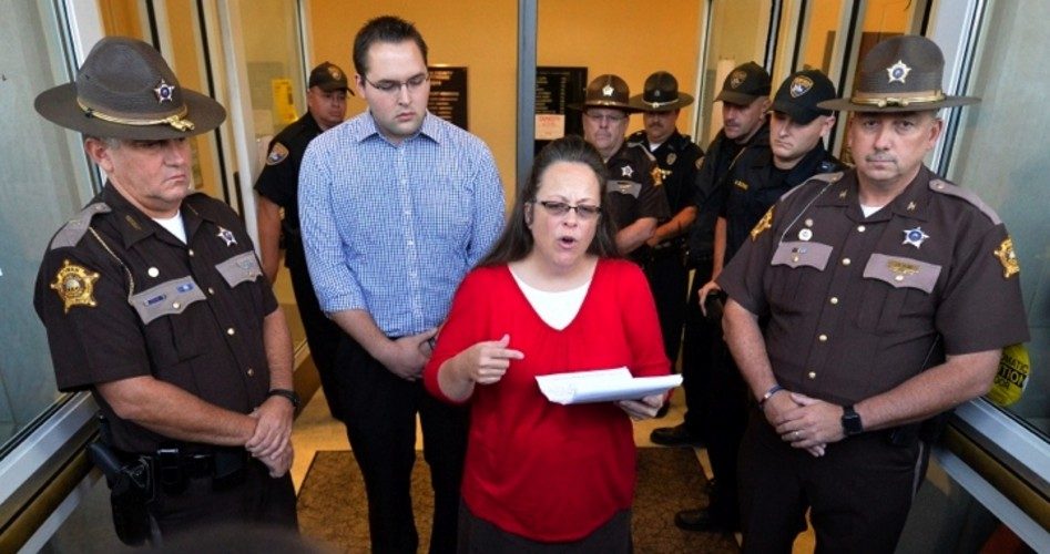 Kim Davis Prepared to Go Back to Jail for Christian Beliefs