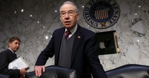 Sen. Grassley Chides Obama Administration for L-1B Visa Memorandum