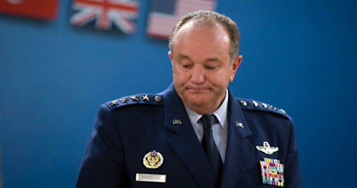 U.S. European Commander: Risk of Terrorists Recruiting Refugees in Europe