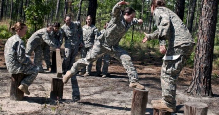 House Committee Votes to Require Women to Register for Draft