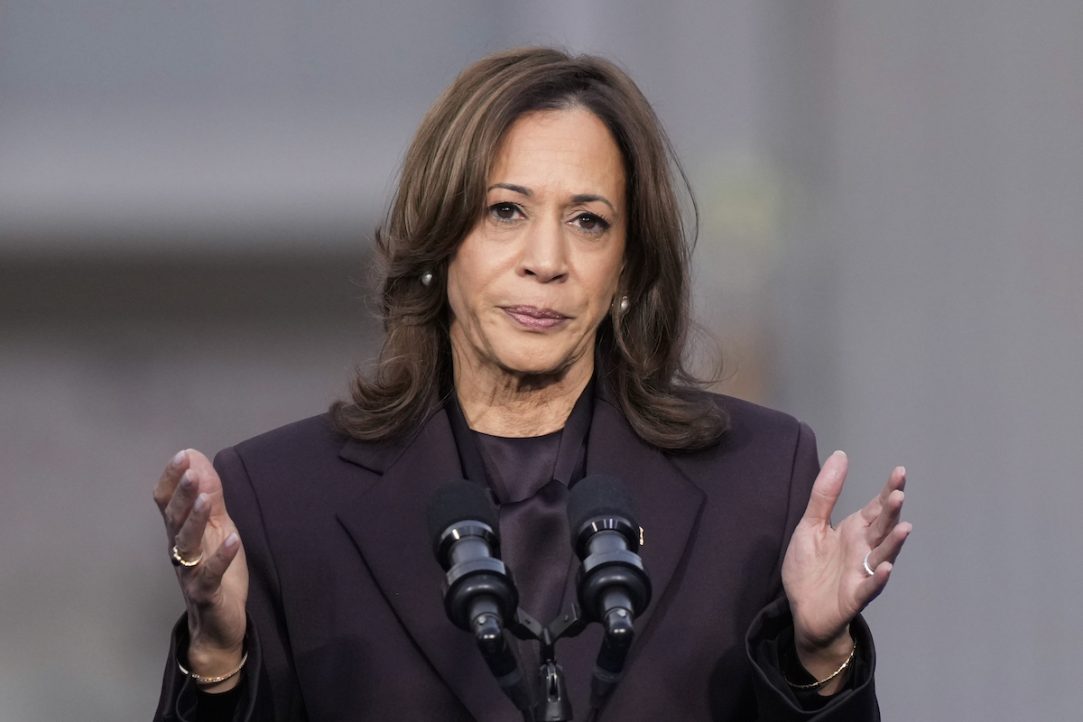 Harris Concedes in Combative Speech, but Vows to Help Trump Transition