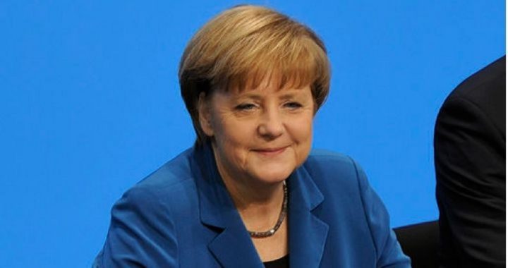 Merkel Warns Britain to Remain in the EU