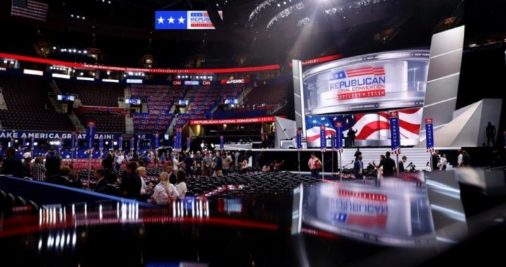 Second Day of RNC Starts Strong, Then Fizzles