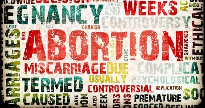 Illinois Bill Mandates Pregnancy Centers, Medical Personnel Support Abortion