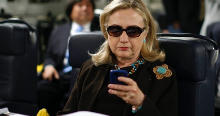 Leaked E-mail From Clinton Staffers Shows Hillary Deliberately Broke the Law