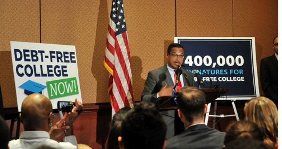 Democrat Senators Pushing Muslim Keith Ellison to Chair DNC