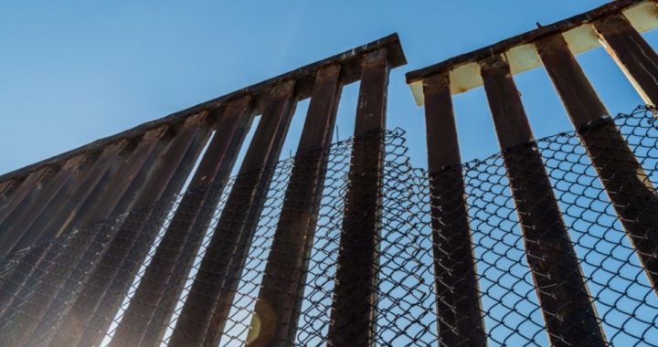 Companies That Might Build Trump’s Wall Threatened by California Politicians