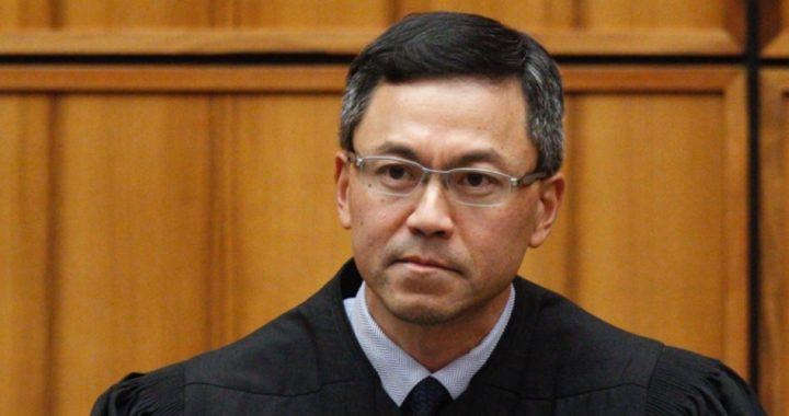Hawaii Judge Extends Ruling Against Trump Ban on Travel From Nations With Terrorist Ties