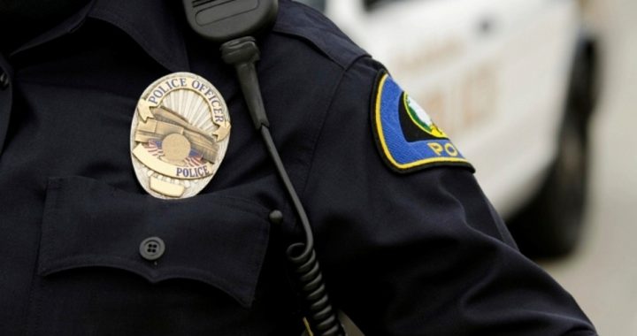 War on Police: Restaurant Staff Serenade Cops With “F*** tha Police”