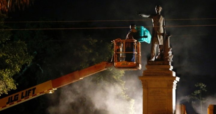 New Orleans Removes Jefferson Davis Monument; Gens. Beauregard, Lee Next