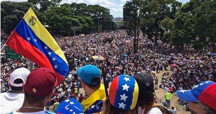 Media Ignores Ongoing Socialist Disaster Unfolding in Venezuela