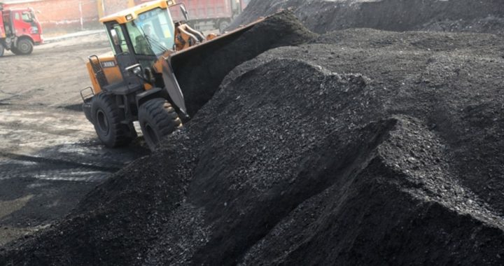 New Climate “Hero” China Building Hundreds of New Coal Plants