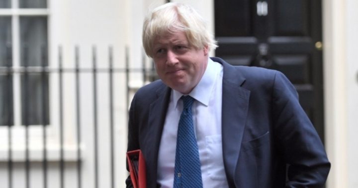 Boris Johnson Brings Brexit Debate Into the Public Arena