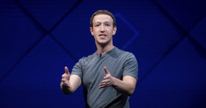 Facebook Under Fire: Users and Investors Leaving