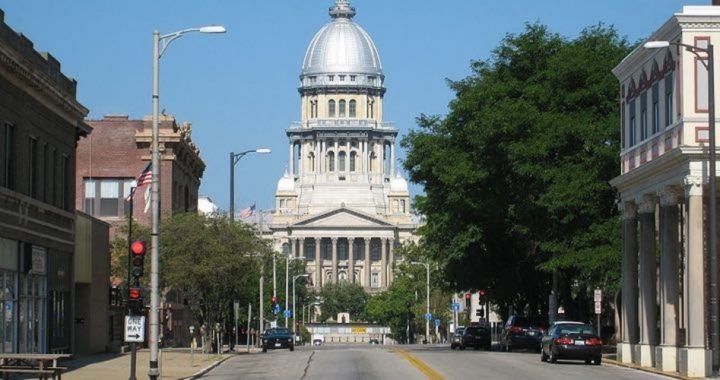 Pro-gun “Sanctuary” Counties in Illinois Are Putting Democrats in a Bind