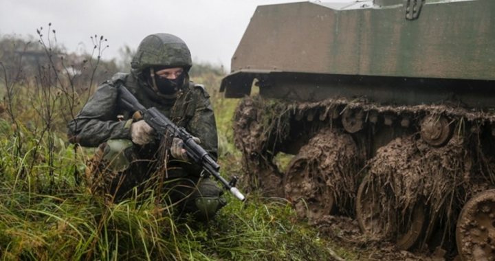 Russia-NATO Chess Match: Russia Building Up Military Sites Near Polish Border