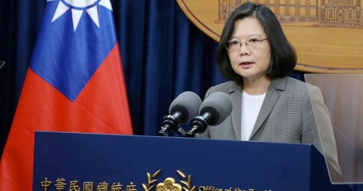 China to U.S.: Don’t Let Taiwanese President Stop in Your Country