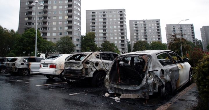 Media: “Youths” Burn Cars in Sweden