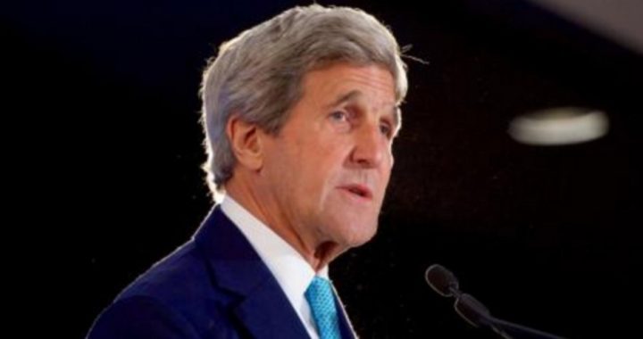 Trump,  Pompeo: Kerry Is Undermining Foreign Policy