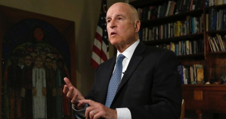 Jerry Brown Vetoes Bill Requiring Public Universities to Provide Abortion Pills