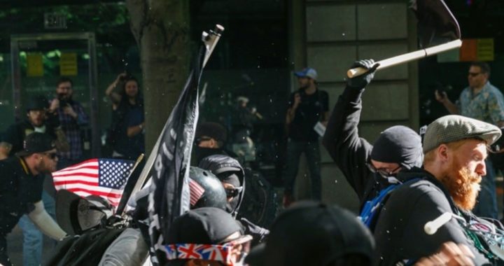 Portland Mayor Lets the Goons Rule as Anti-Trump Violence Escalates