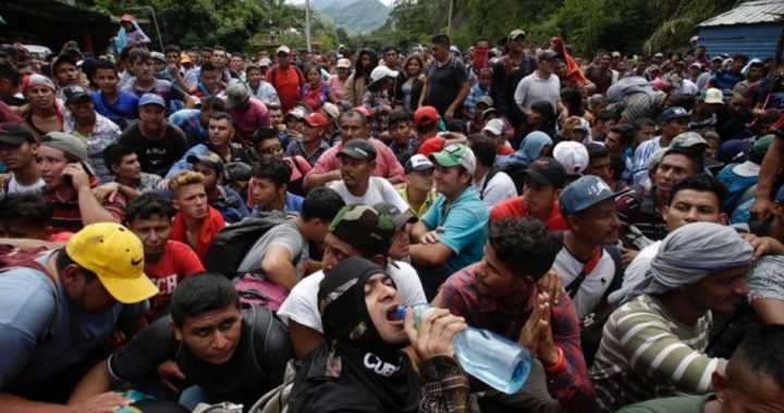 Migrant Caravan No. 2 Heads North, Trump Threatens to Cut Aid to Honduras