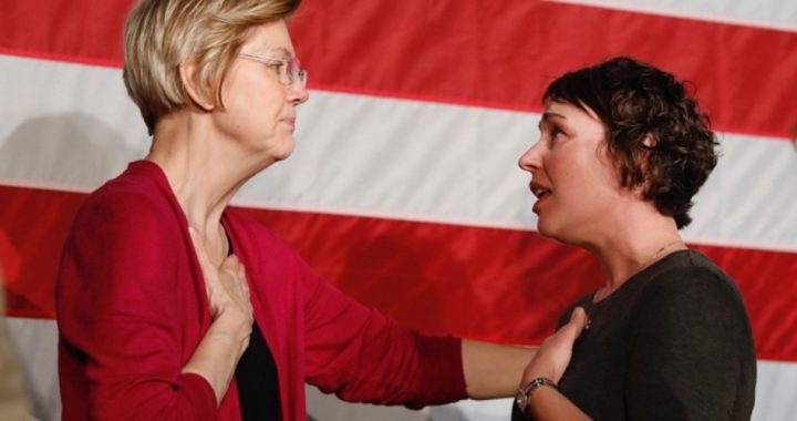 Warren Preaches Identity Politics to Iowa on First Campaign Tour
