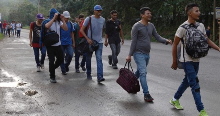 New Migrant Caravan Begins March North; Troops To Stay Eight Months. Trump: Build the Wall!