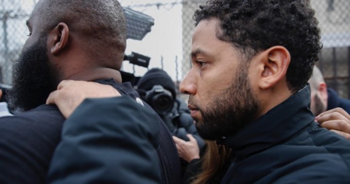 Smollett Lied to Cops in 2007, Could Face Federal Mail-fraud Charges