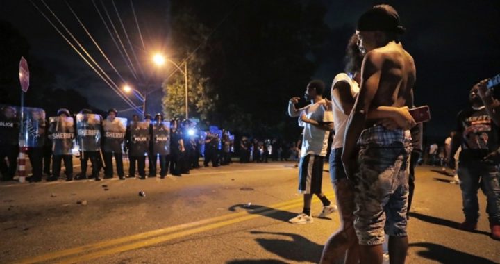 Memphis Rioters Injure Police After U.S. Marshals Shoot, Kill Thug
