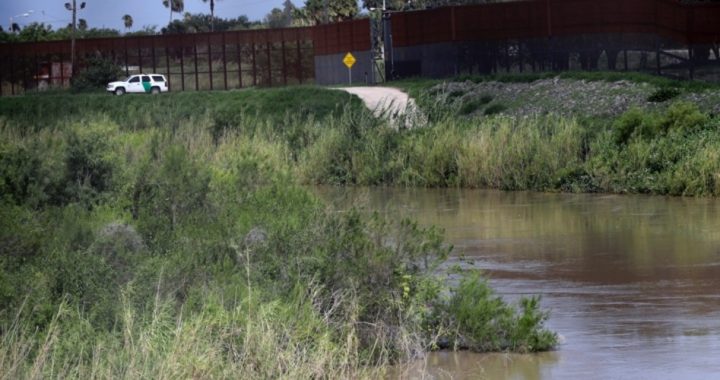 Illegal Aliens From Africa and Haiti Among Those Crossing Rio Grande