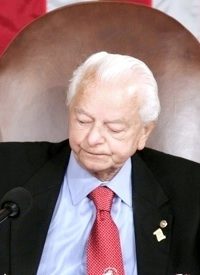 Veteran Senator Robert Byrd Dies at 92