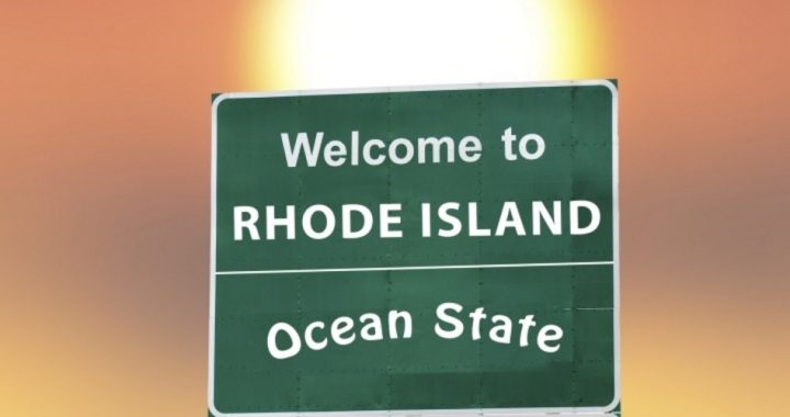 Rhode Island Forces Any Out-of-state Visitors to Quarantine Themselves