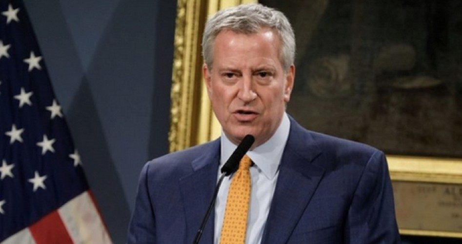 De Blasio Urges New Yorkers to Snitch on Social-distancing Violators