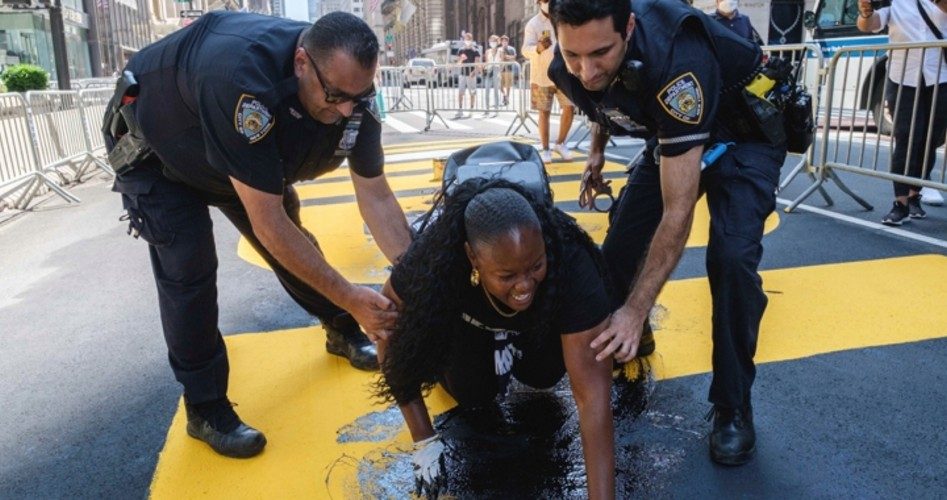 A Clever Way to Take BLM Messages off the Street WITHOUT Getting Arrested