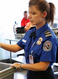 Airports Consider Ousting TSA Screeners