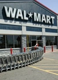Wal-Mart Backs Employer Insurance Mandate