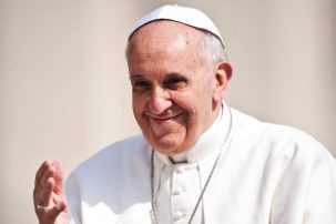 In New Encyclical, Pope Francis Calls for Globalism and Criticizes Capitalism