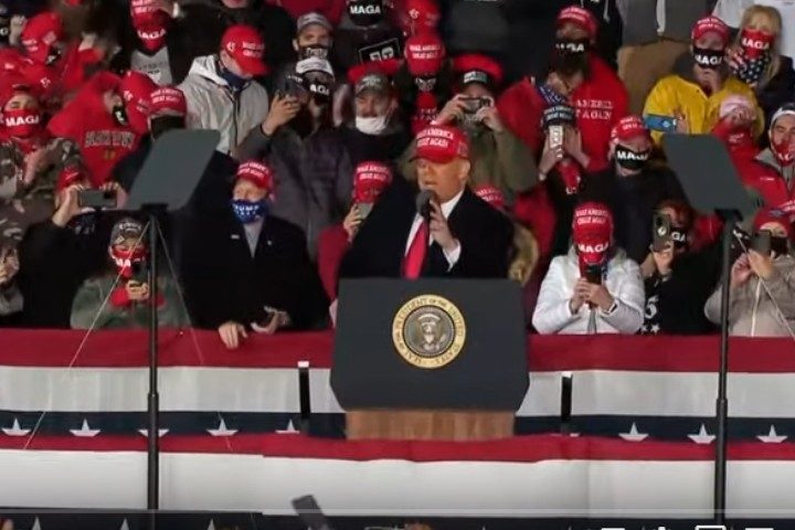 Report: Trump Rallies Are Not Virus “Superspreaders”
