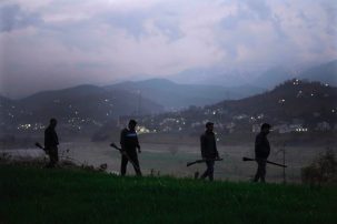 India Brings Back Militia After Killing of Hindus in Kashmir