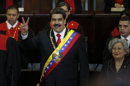 Report: FBI Says Maduro Helping TdA Terror Gang Infiltrate U.S. to Spread Crime, Murder Dissidents